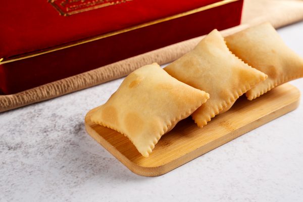 قطعة برك بجبنة